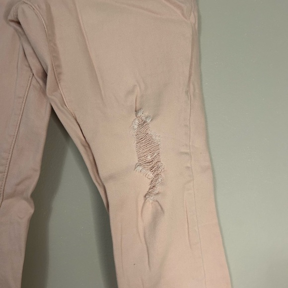 Stylish Distressed YMI Light Pink Jeans, Size 1 - Picture 3 of 10
